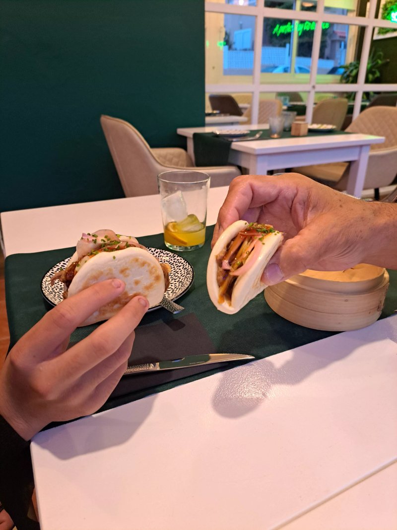 5 Sentidos Arroces y Tapas