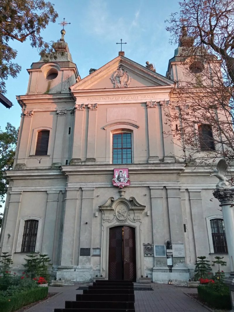 KoSciol Matki Bozej Szkaplerznej