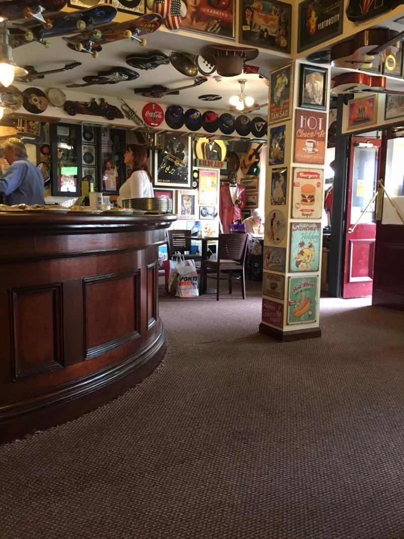 Harley's Cafe &cofee Bar