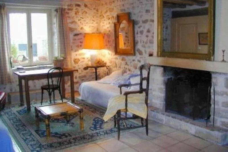 Chevannes: House with character