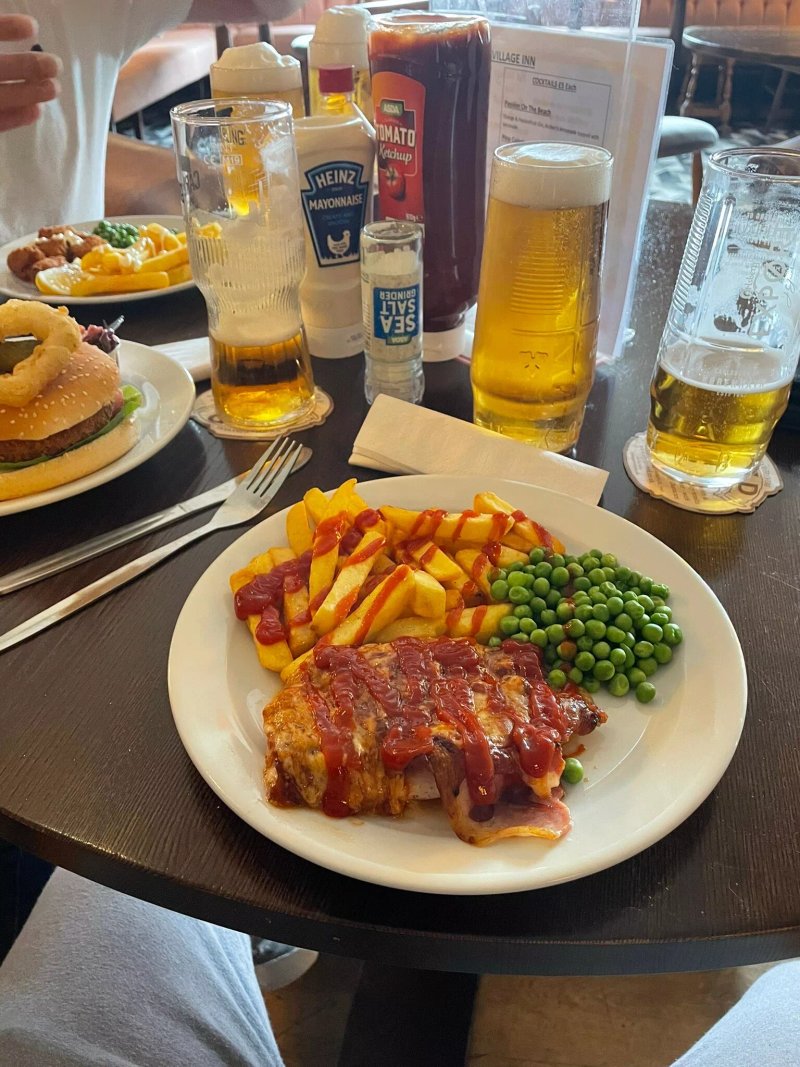 Village Inn