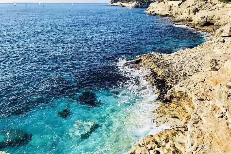 CASSIS, Villa, 6 min walk from the beach, air conditioning, swimming pool