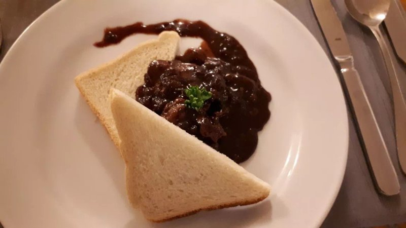 Port Cafe & Restaurant