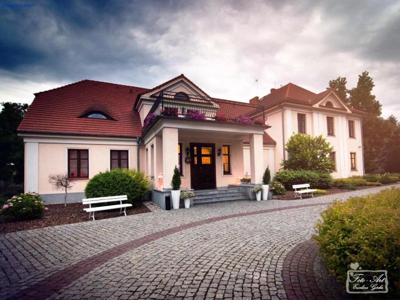 Dwor Niemierzyce