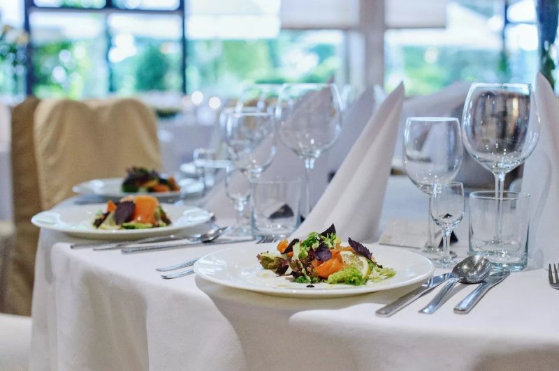 Booking Hotel Crown Piast & SPA