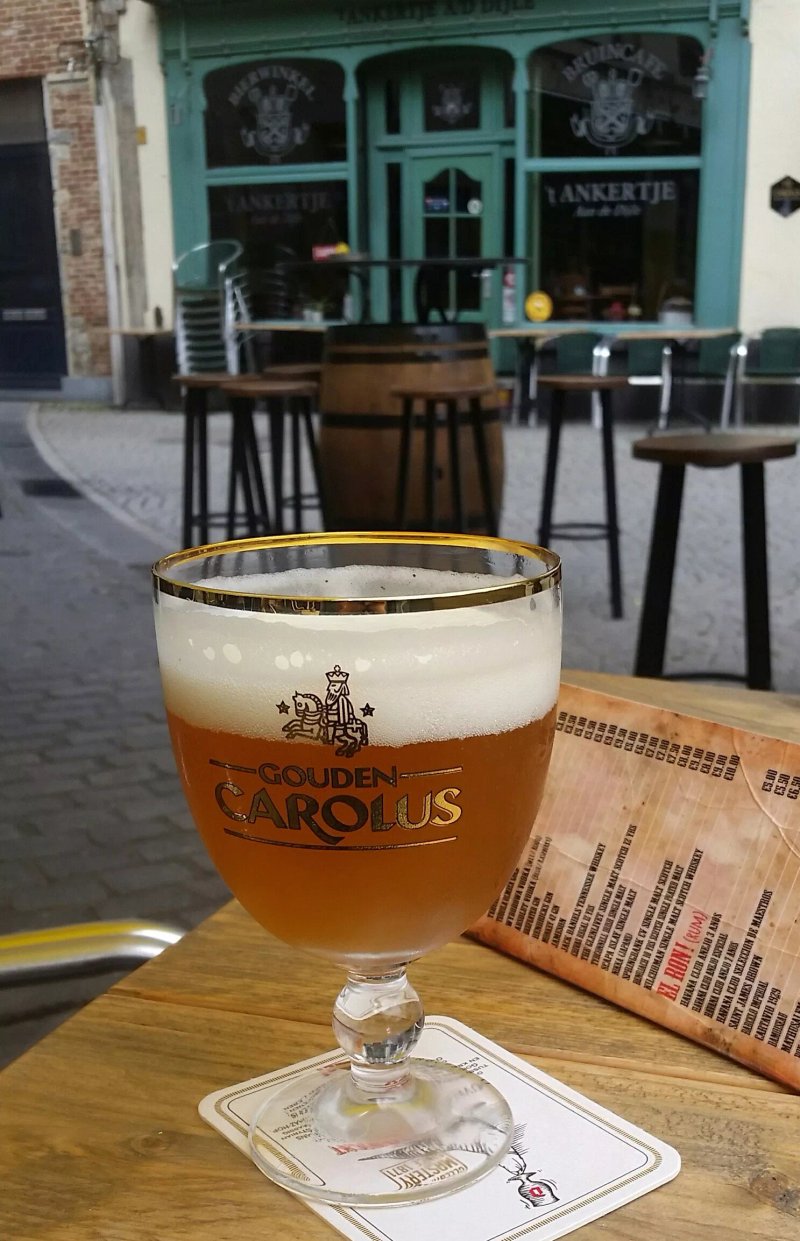 Bar Popular