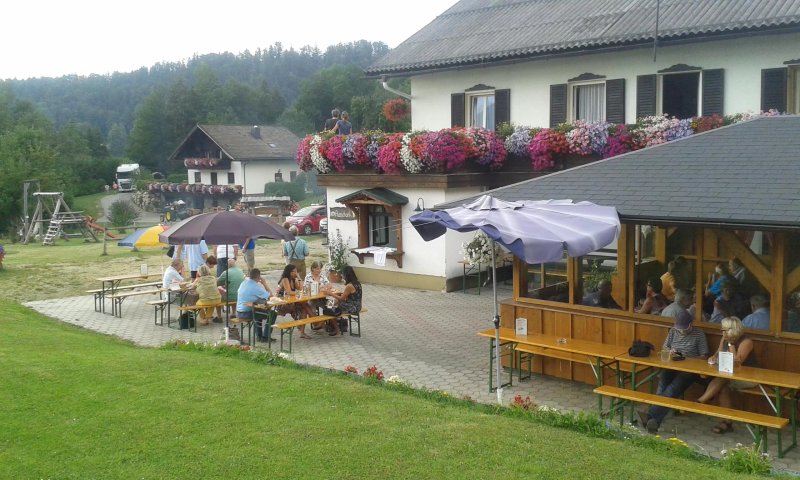 Almheuriger Im Moas