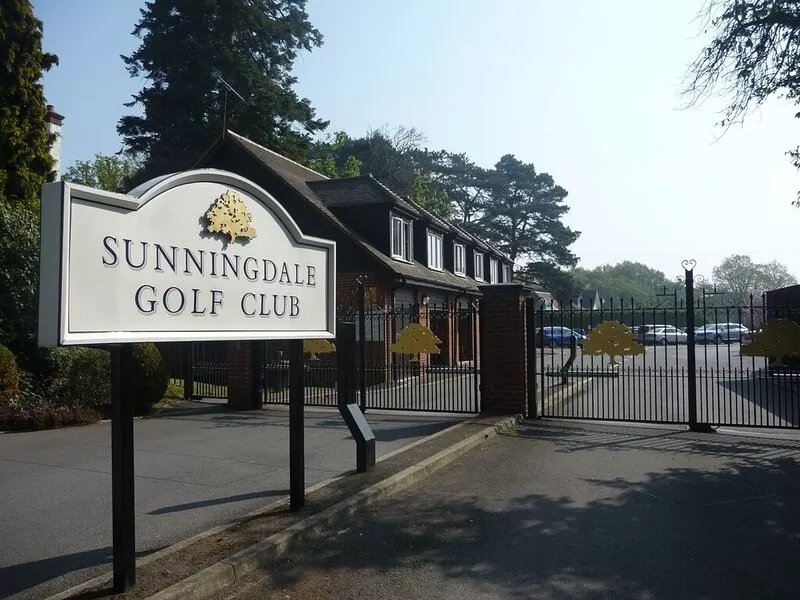 Quiet Garden Apartment in leafy Surrey on the edge of Windsor Great Park