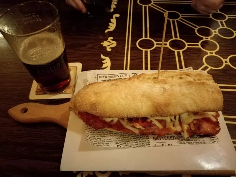 Kill-Time Pub