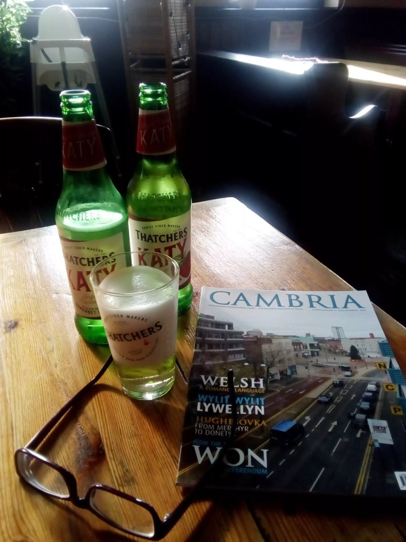 Bay View Bar & Thai Dining