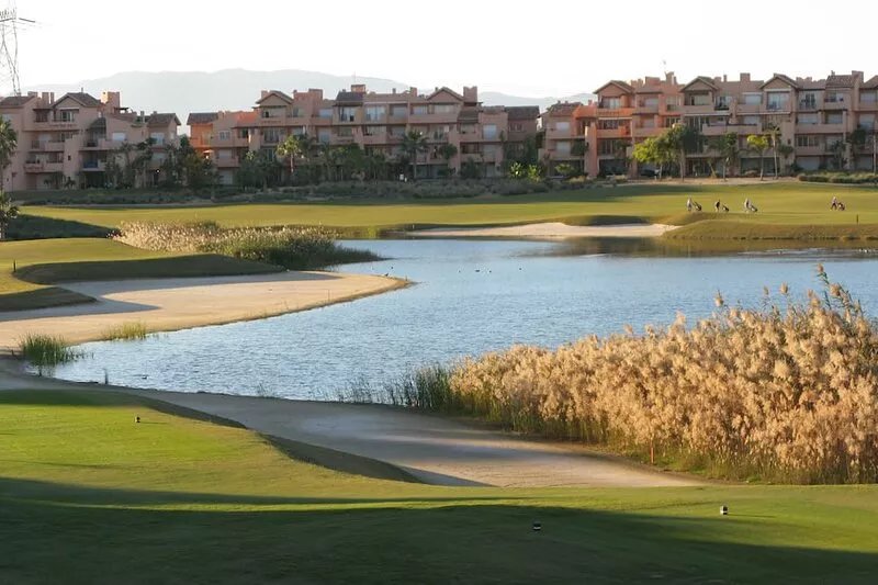 Modern 2nd Floor Apartment With spectacular Golf Views