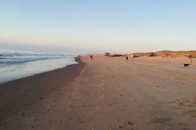Villa The Blue Kite, by the sea+golf course, fireplace, sauna, fenced garden