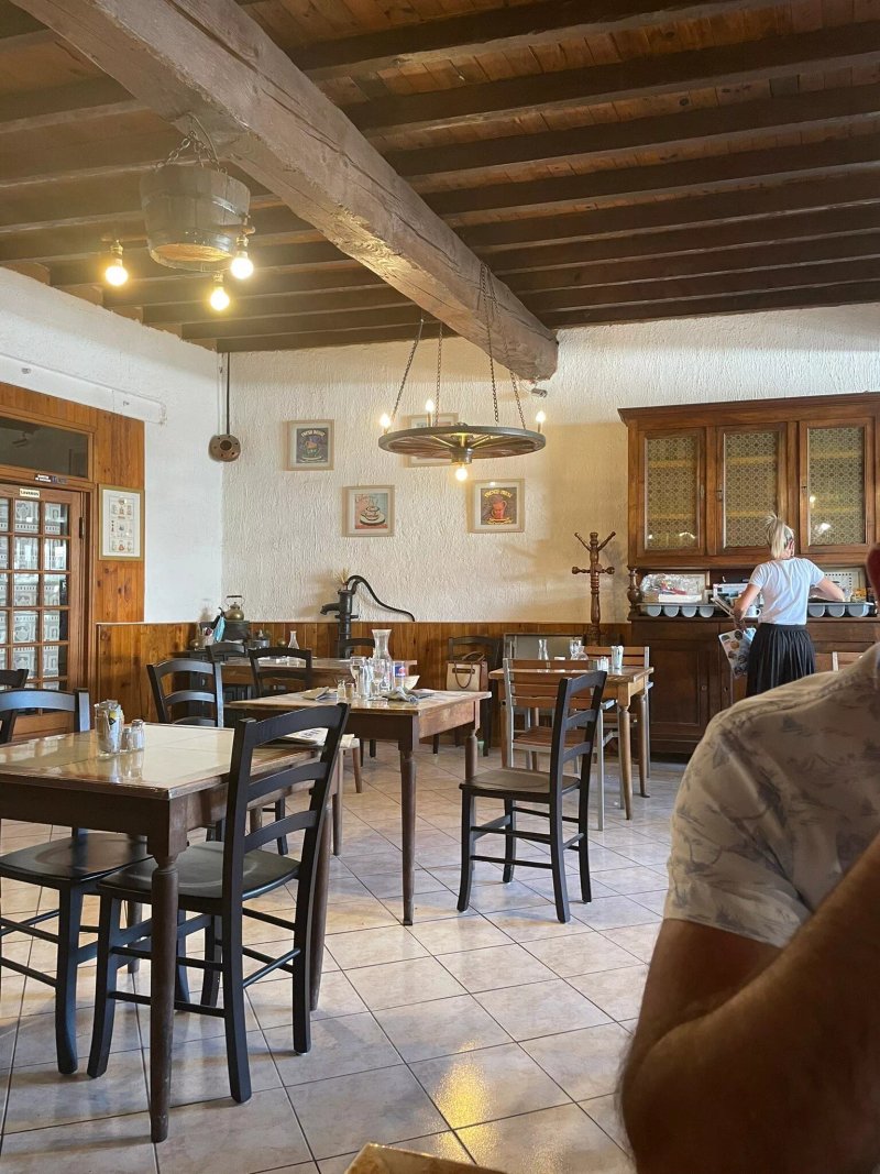 Cafe de la Place