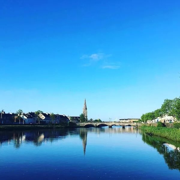 THISTLEDOWN Ballina, Crossmolina Co Mayo  Sleeps 8 Sister property to INGLEWOOD