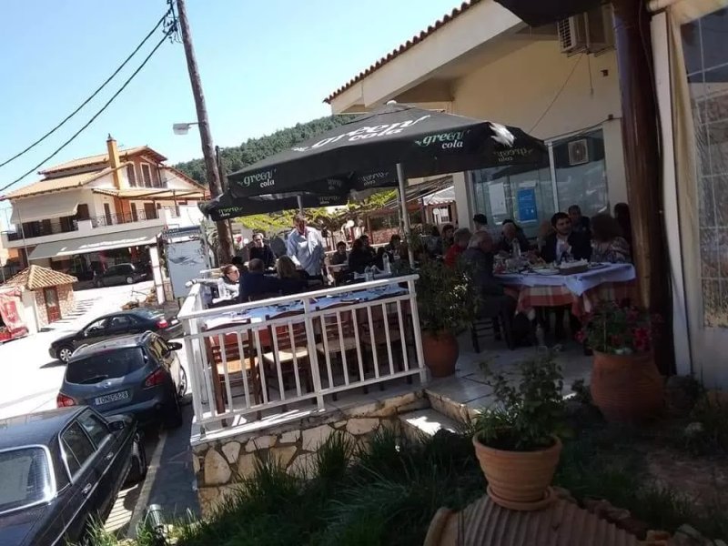 To Koutouki tou Tsampasi