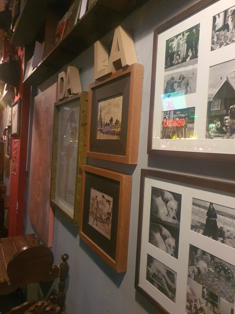 Budapeste Ruin Bar