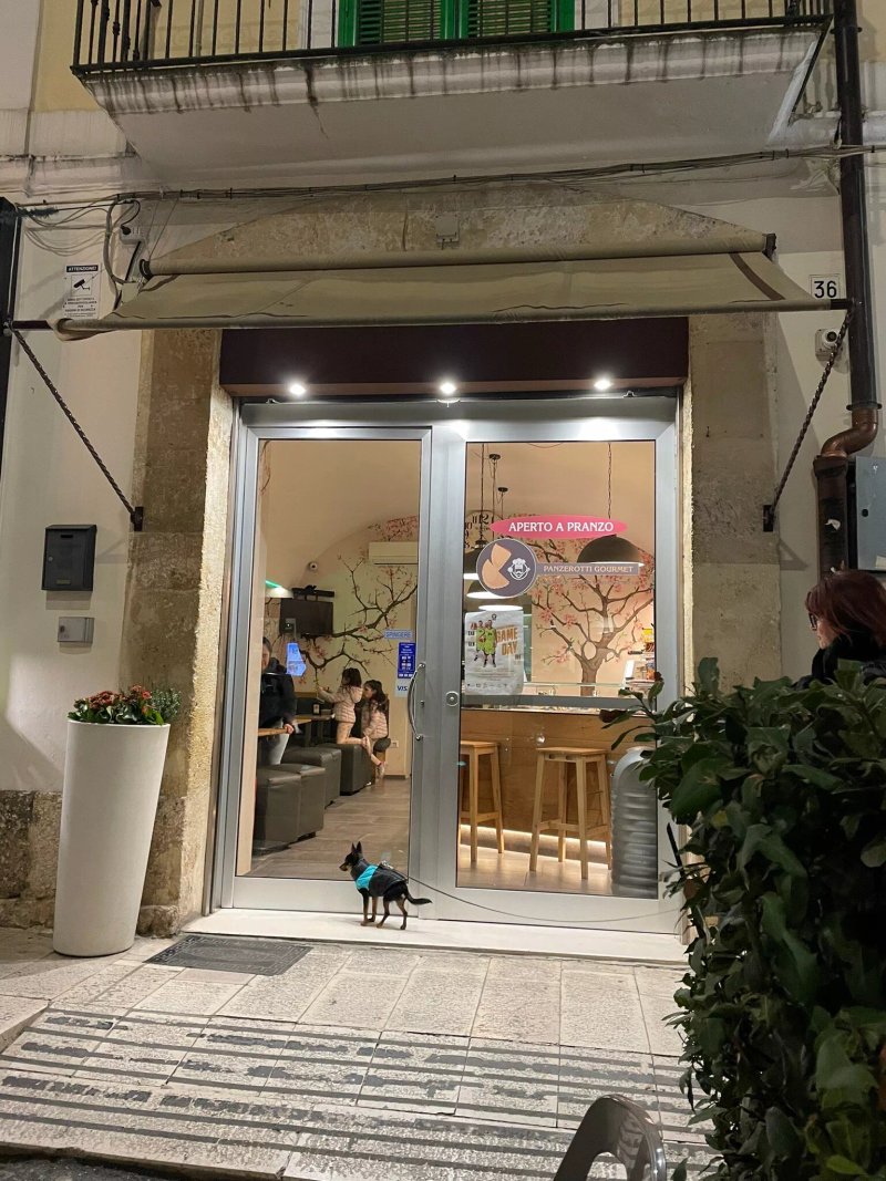 La Reina Empanadas Ristorante