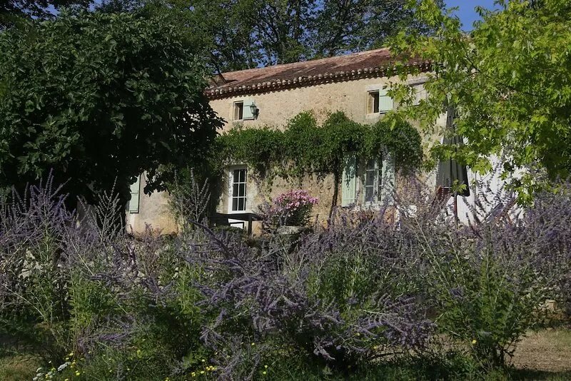 Large house ideal for 6 people