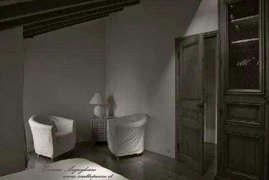 Il Posto Delle Rose B&B