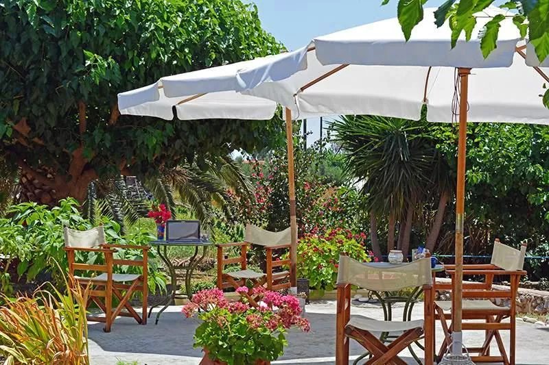 Troumpas Family Rooms and Apartments