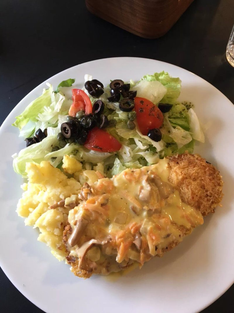 TOTO Bistro