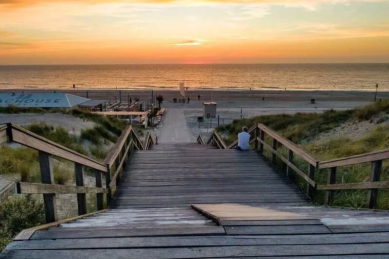 Detached beach house in dunes by the sea with sauna and wifi