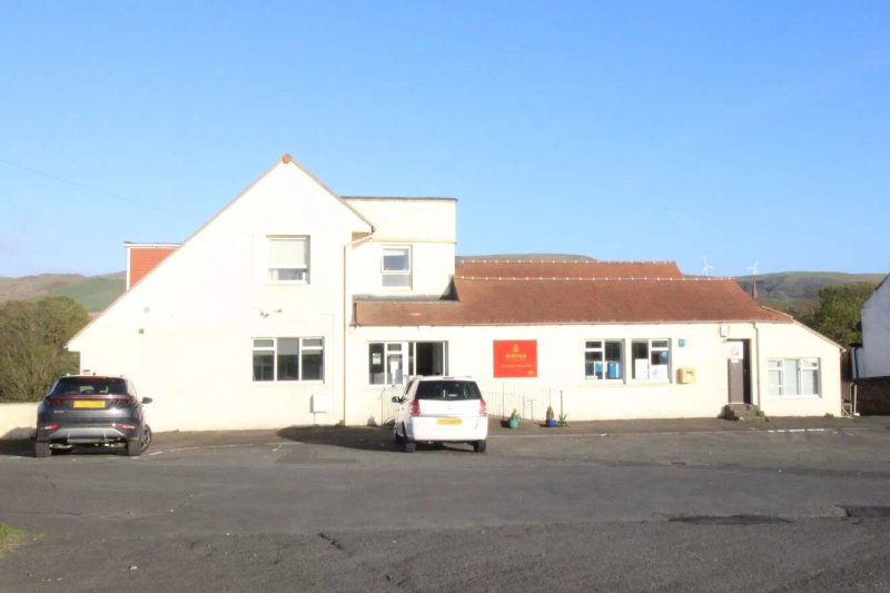 Girvan Golf Bar And Restaurant
