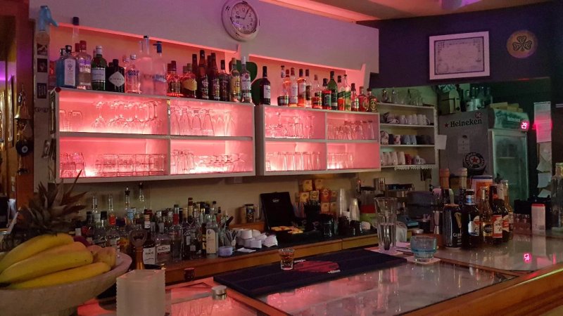 Yachting Cafe