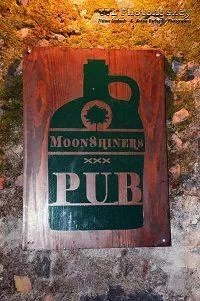 Moonshiners Pub