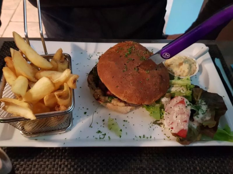 La Place, 4 Restaurant