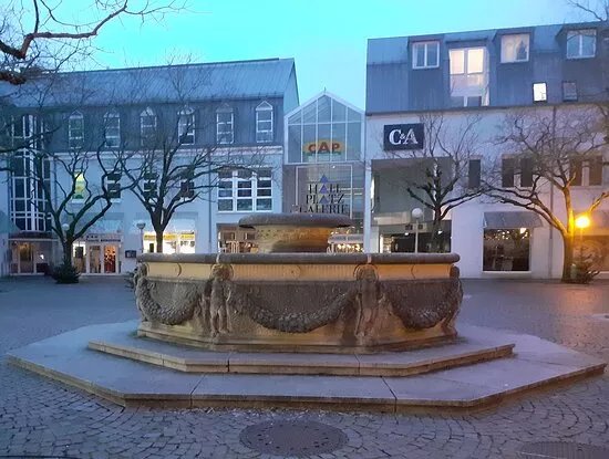 Konig-Ludwig-Brunnen