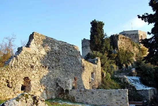 Castello Aghinolfi