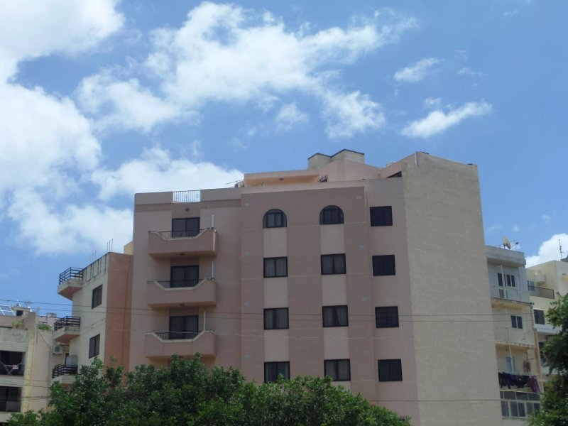 Belmont Court Apartments