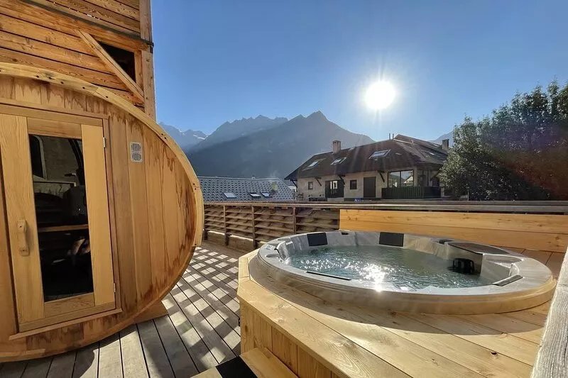 Very high standard apartment (Sauna, Jacuzzi, fireplace) Resort / village