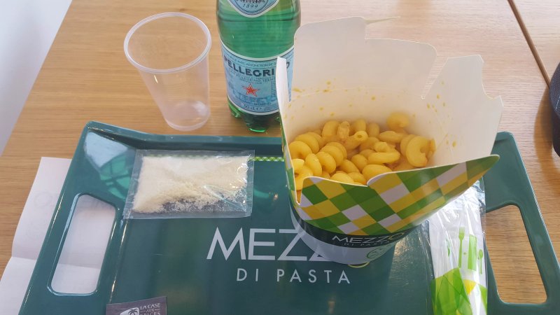 Mezzo di pasta