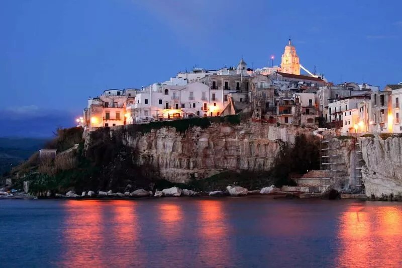 ZAGARE BAY, A BEAUTIFUL HOUSE JUST A STONE'S THROW FROM THE SEA