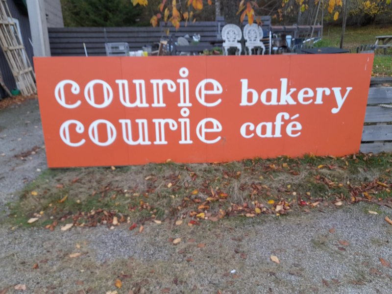 Courie Courie Bakery and Cafe