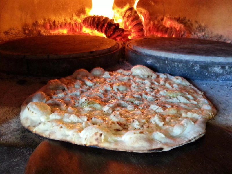 A Quoi Pizza