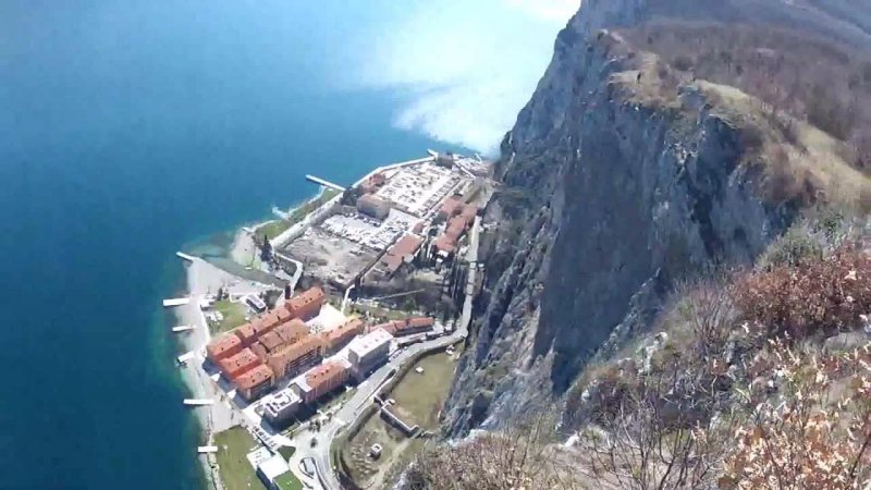 Surf House Campione del Garda