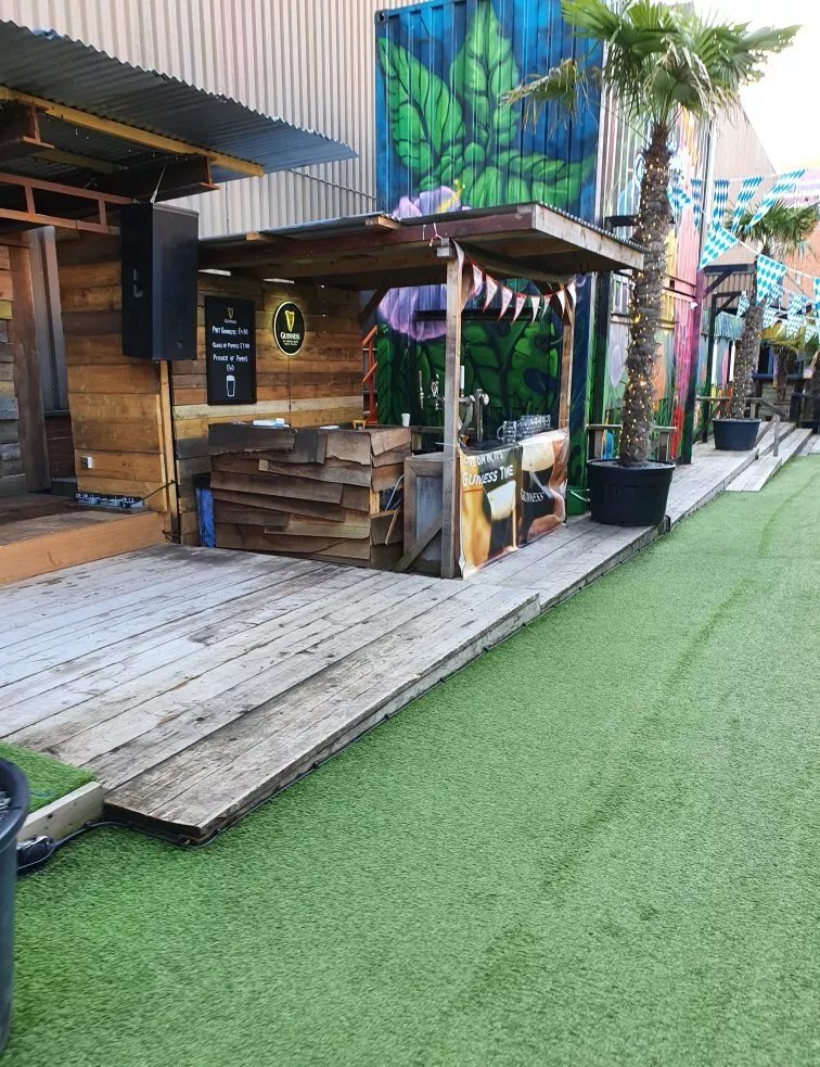Birdies Bar