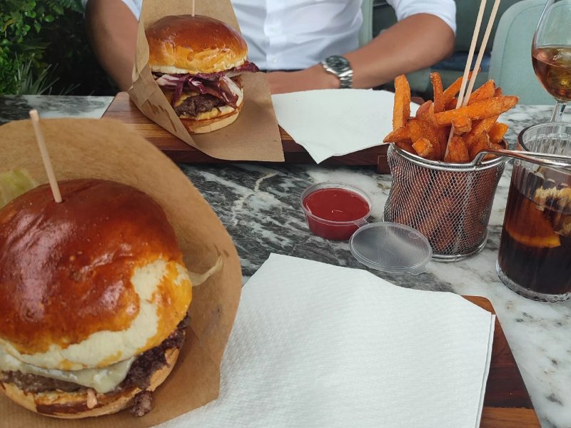 Burger Bar