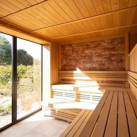 Pure Spa & Beauty (witney Lakes)