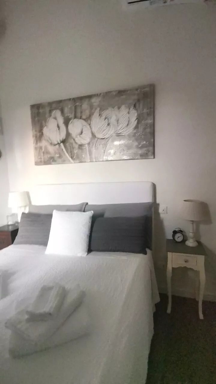 White House in the historic center of Orvieto - parking included