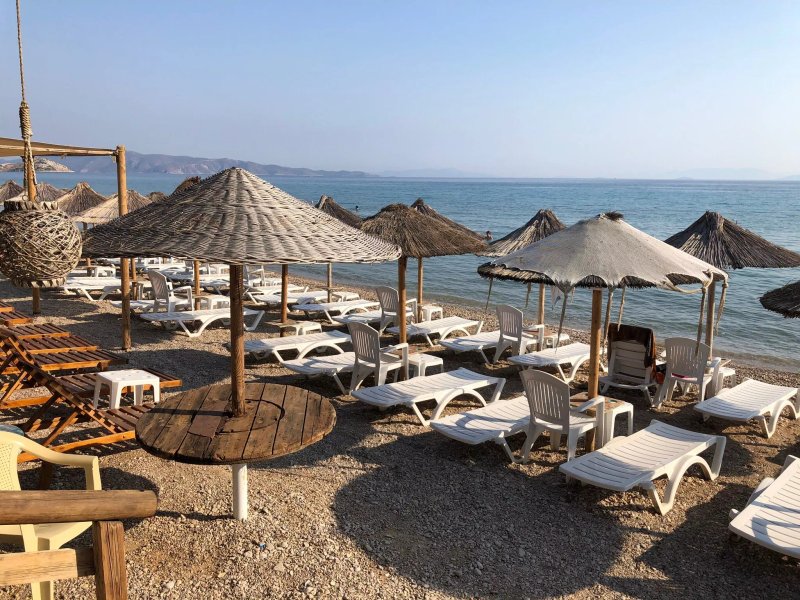 Aqua Mare Beach Bar