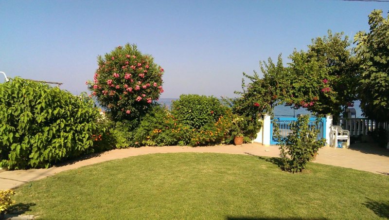 Antonios Apartments Stegna