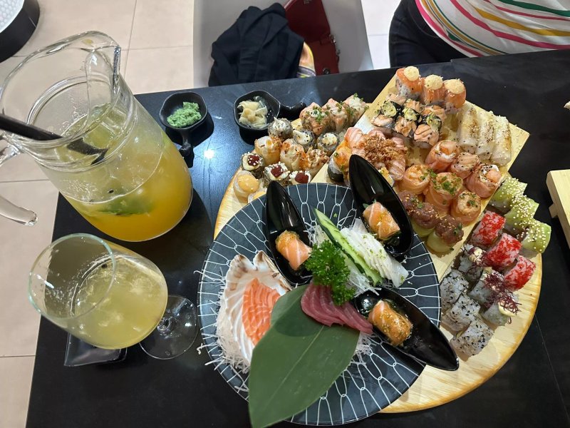Yo nashi shuhi bar