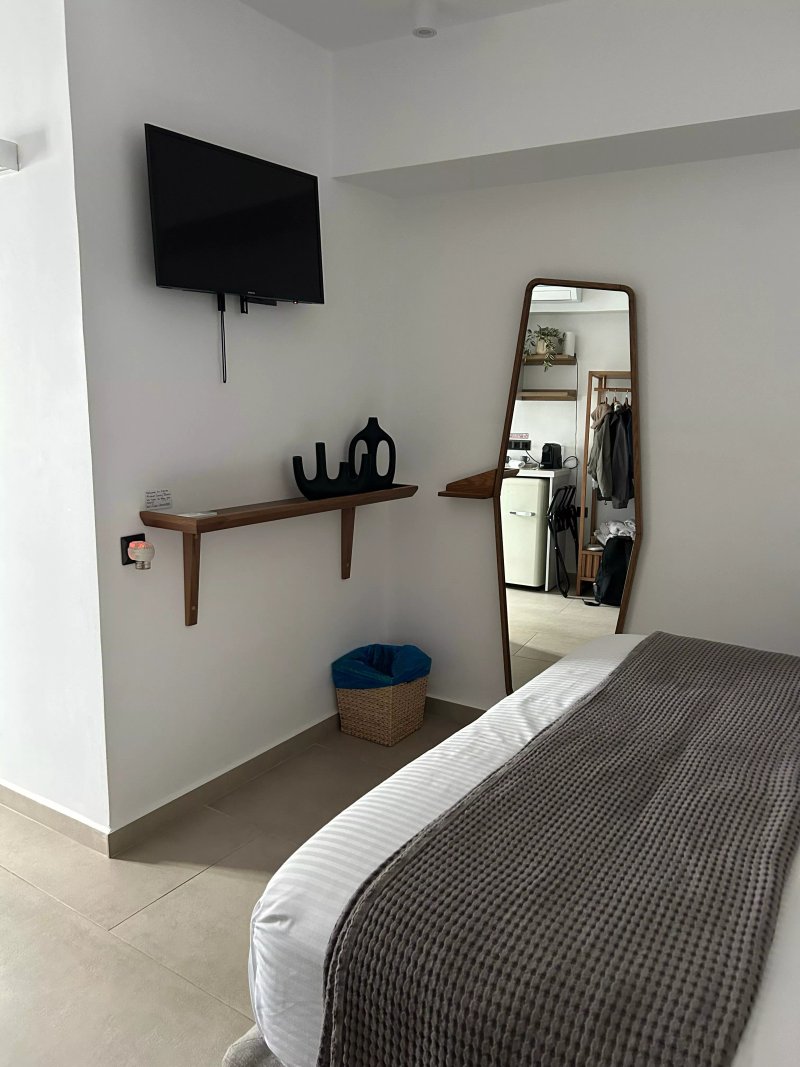La Vie Hydra Luxury Suites