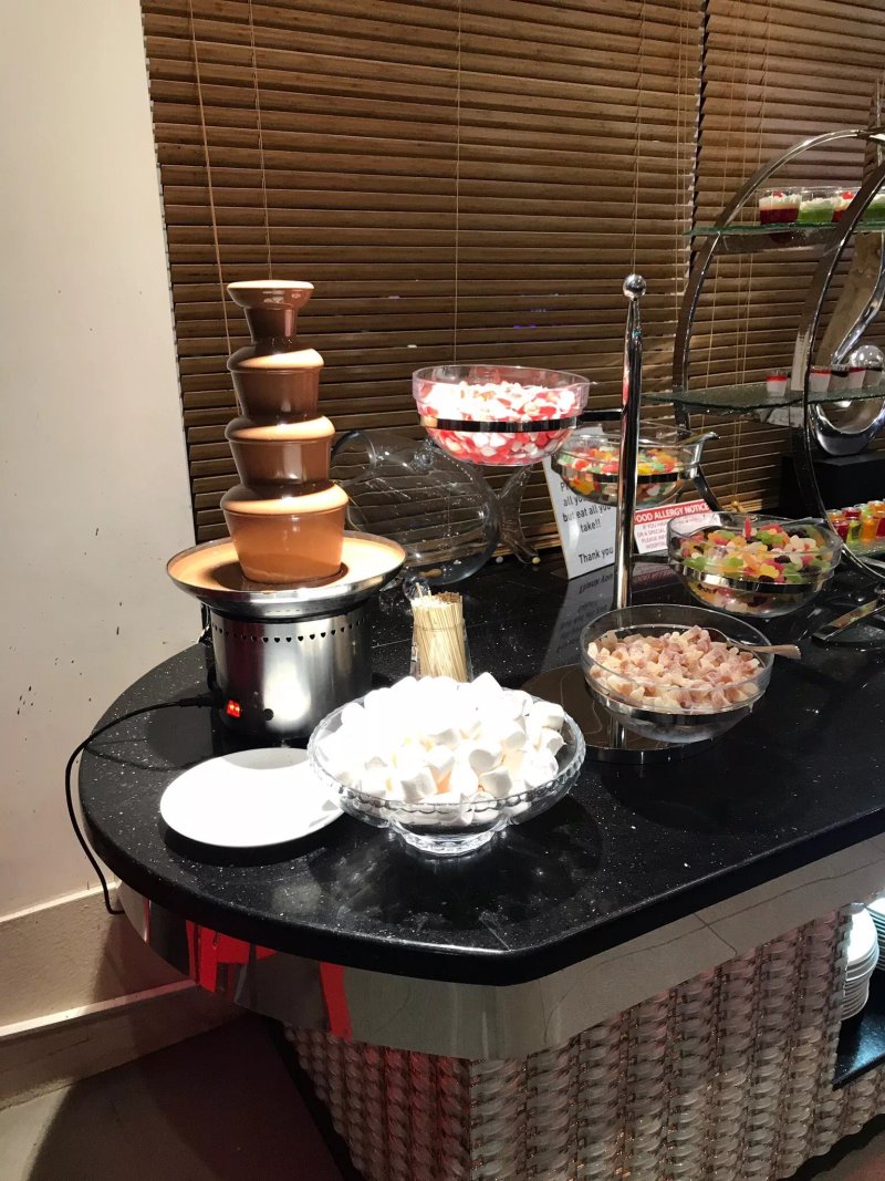 Mei's Buffet Restaurant