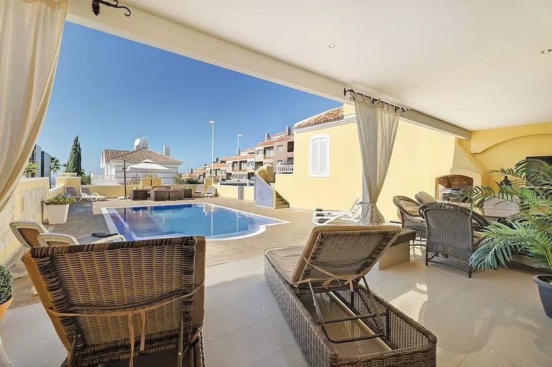 Vacation Villa 'Romano' with Sea View, Private Pool and Wi-Fi