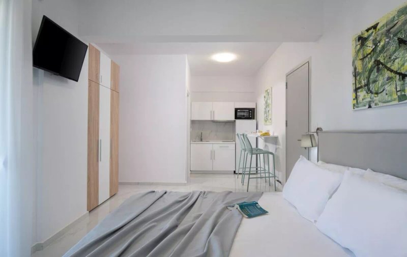 Grand Garden Apartments